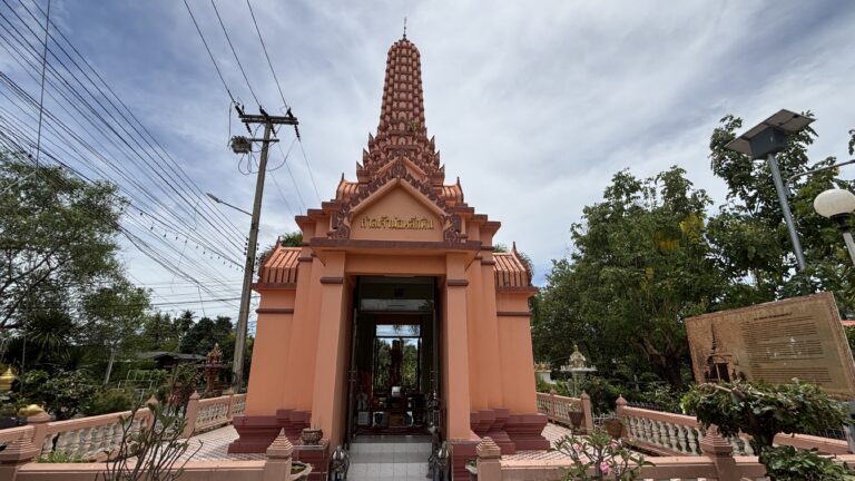 ศาลเจ้าพ่อหลักหิน จังหวัดราชบุรี